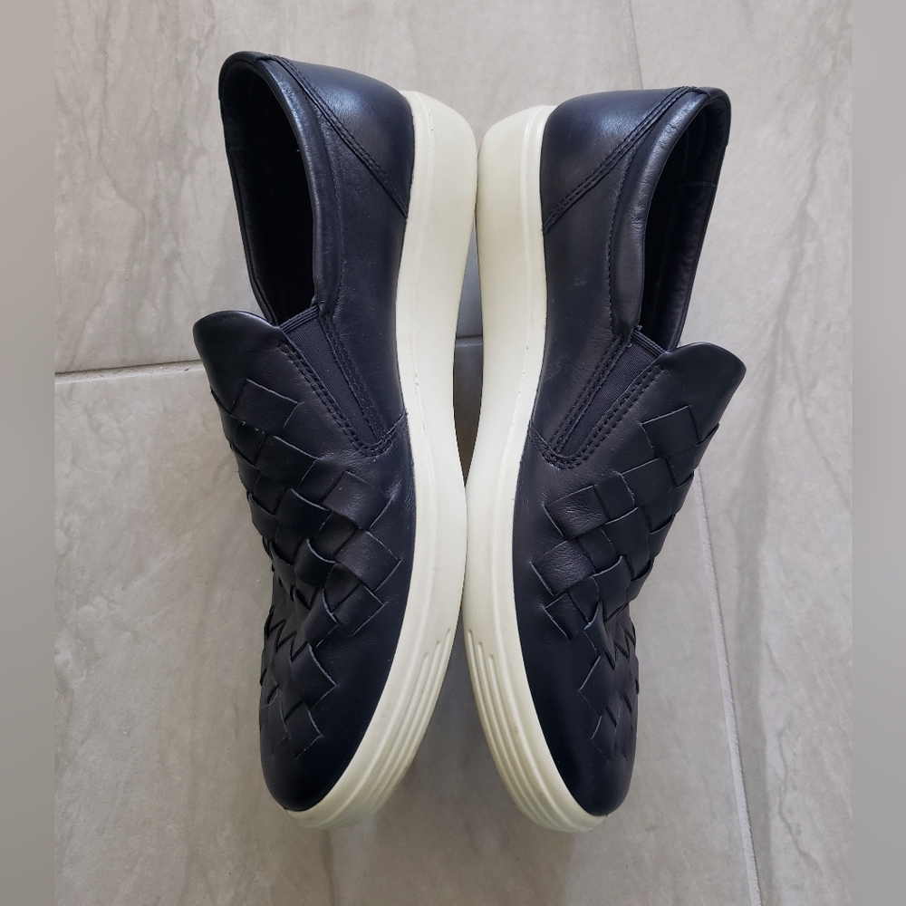 EUC ECCO Soft Leather Woven Slip-On Sneakers - Picture 5 of 11